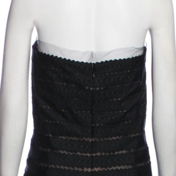 Oscar De La Renta 2017 Mini Dress Runway - Picture 5 of 13